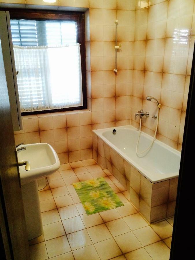 Apartments Markelj Ловречиця Екстер'єр фото