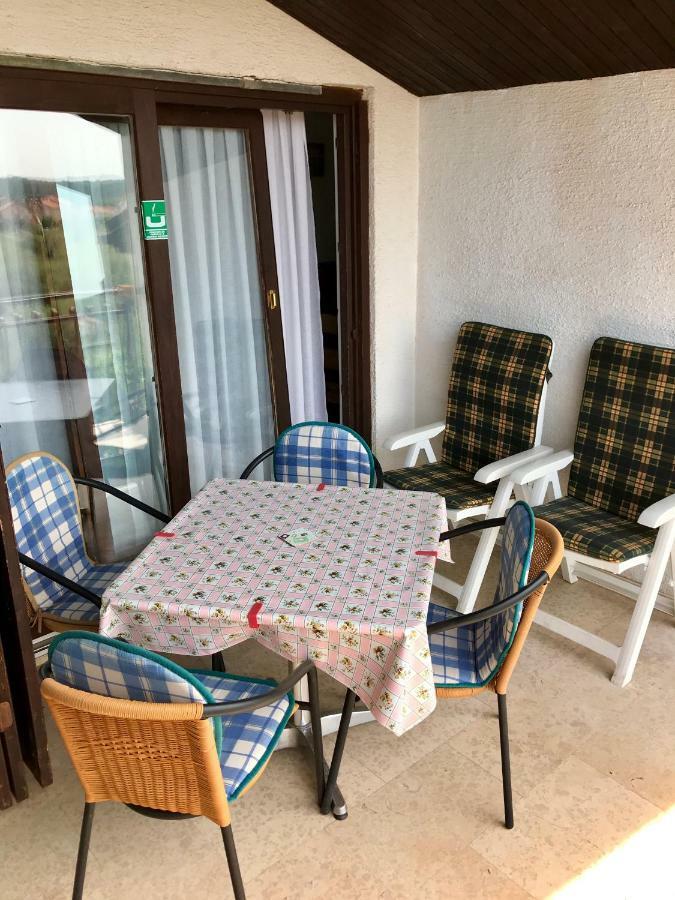 Apartments Markelj Ловречиця Екстер'єр фото